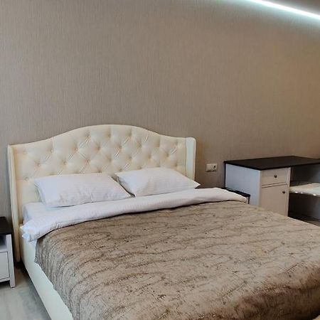 Luxury Apartments Atlant Loetsk Buitenkant foto