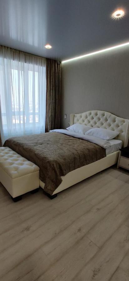 Luxury Apartments Atlant Loetsk Buitenkant foto
