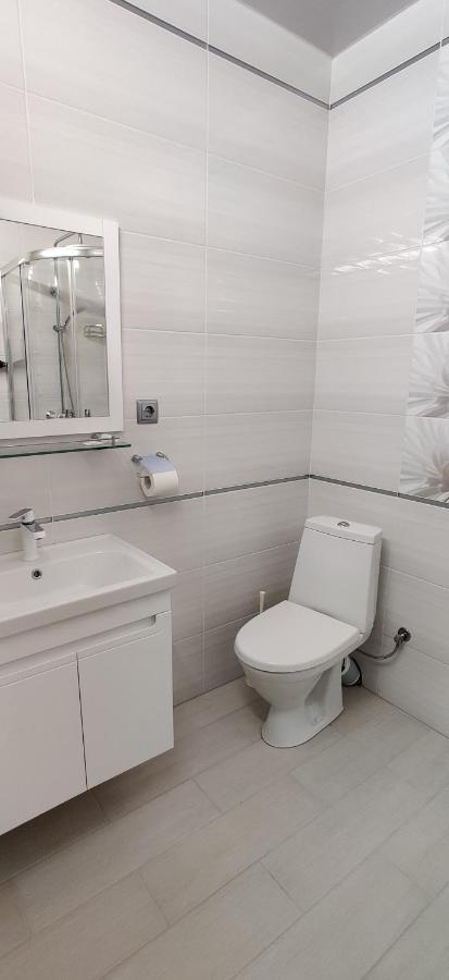 Luxury Apartments Atlant Loetsk Buitenkant foto