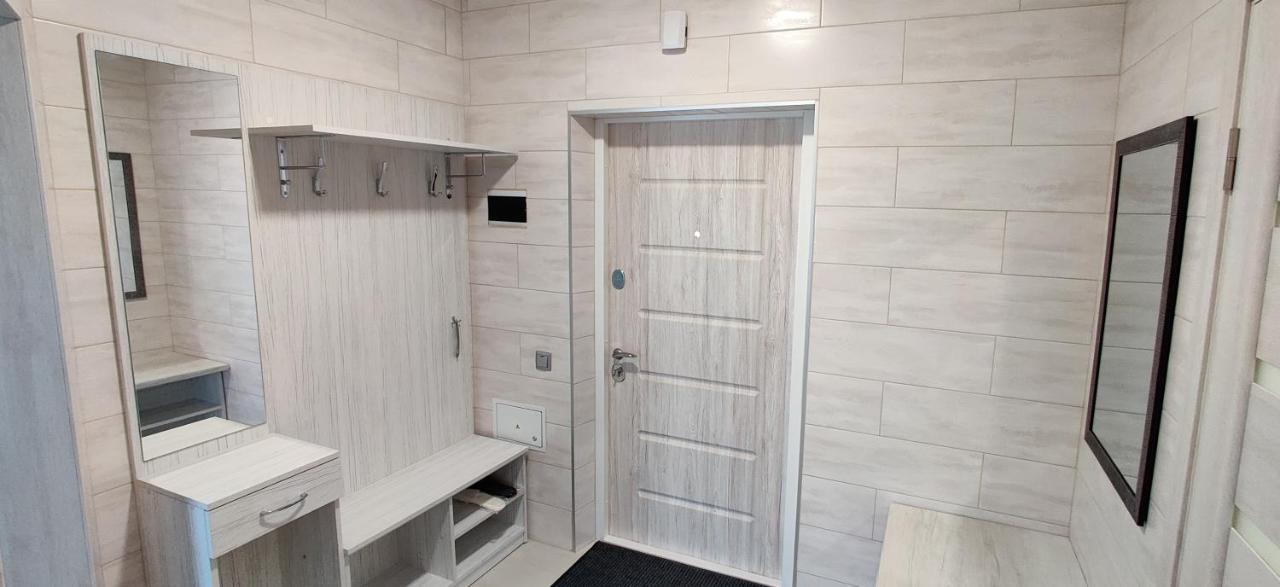 Luxury Apartments Atlant Loetsk Buitenkant foto